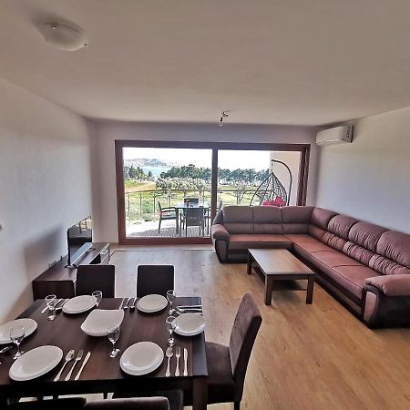 New Luxury Apartments Bar Bagian luar foto